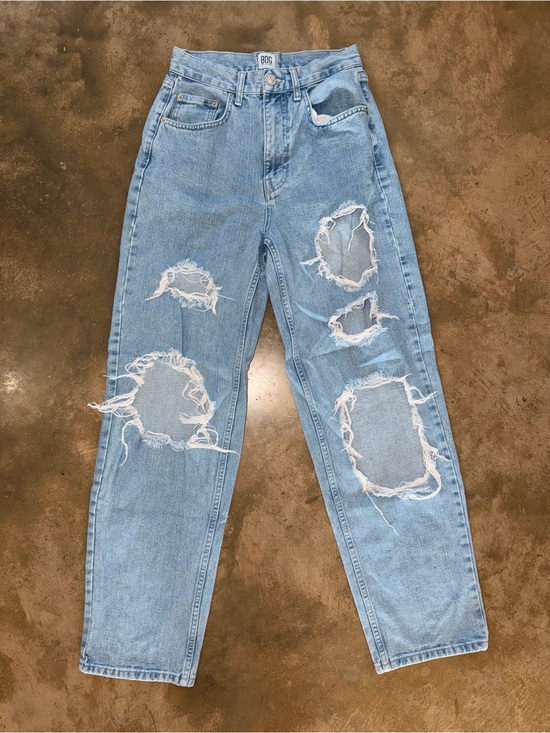 BDG Denim - BDG Urban Outfitters Baggy Boyfriend Distressed Jeans Light Wash 27 L32